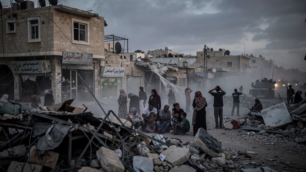 Israel's Military Operations in Lebanon Result in Over 180 Fatalities Amid Tensions in Middle East